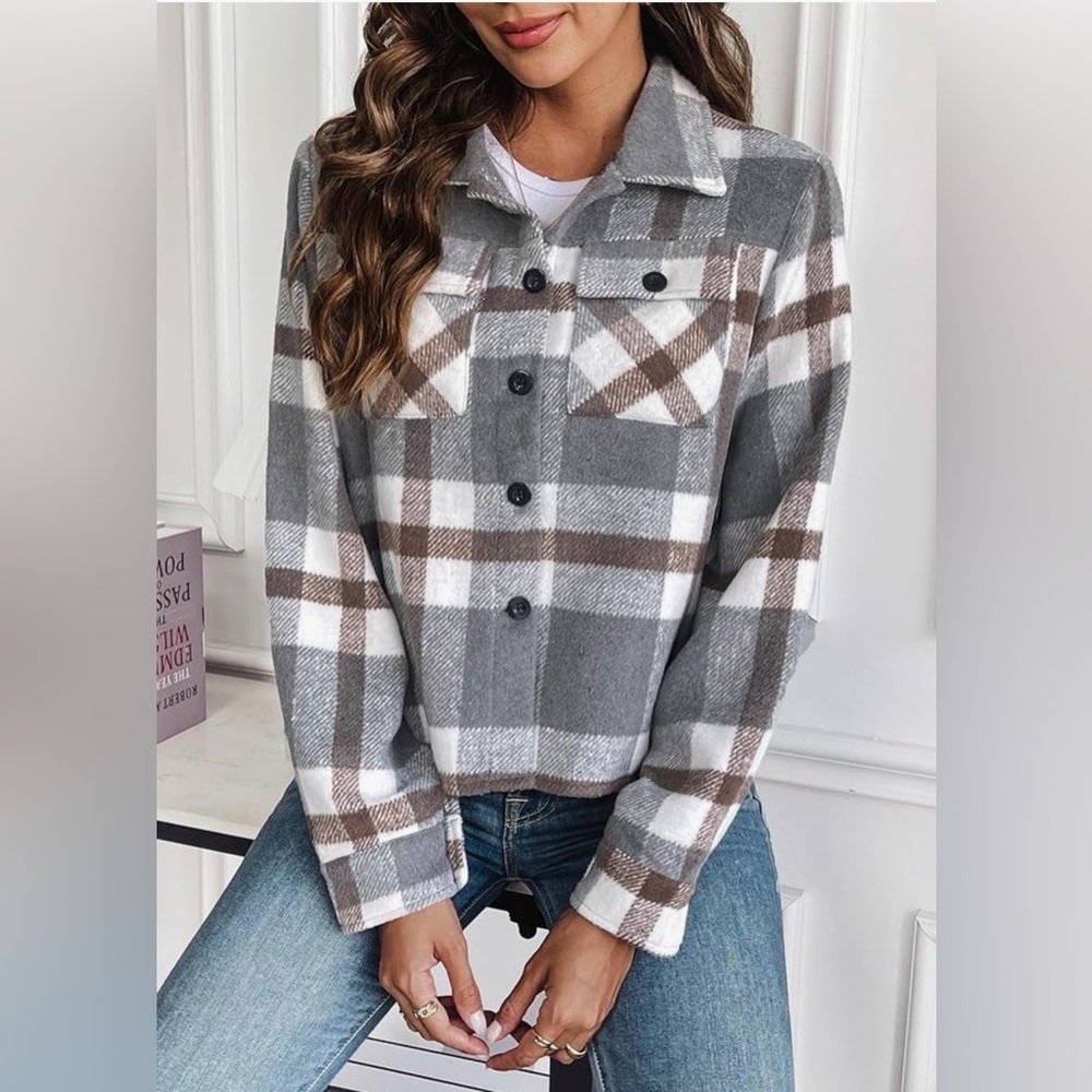 Cropped Plaid Flannel Shacket - Picture 5 of 12